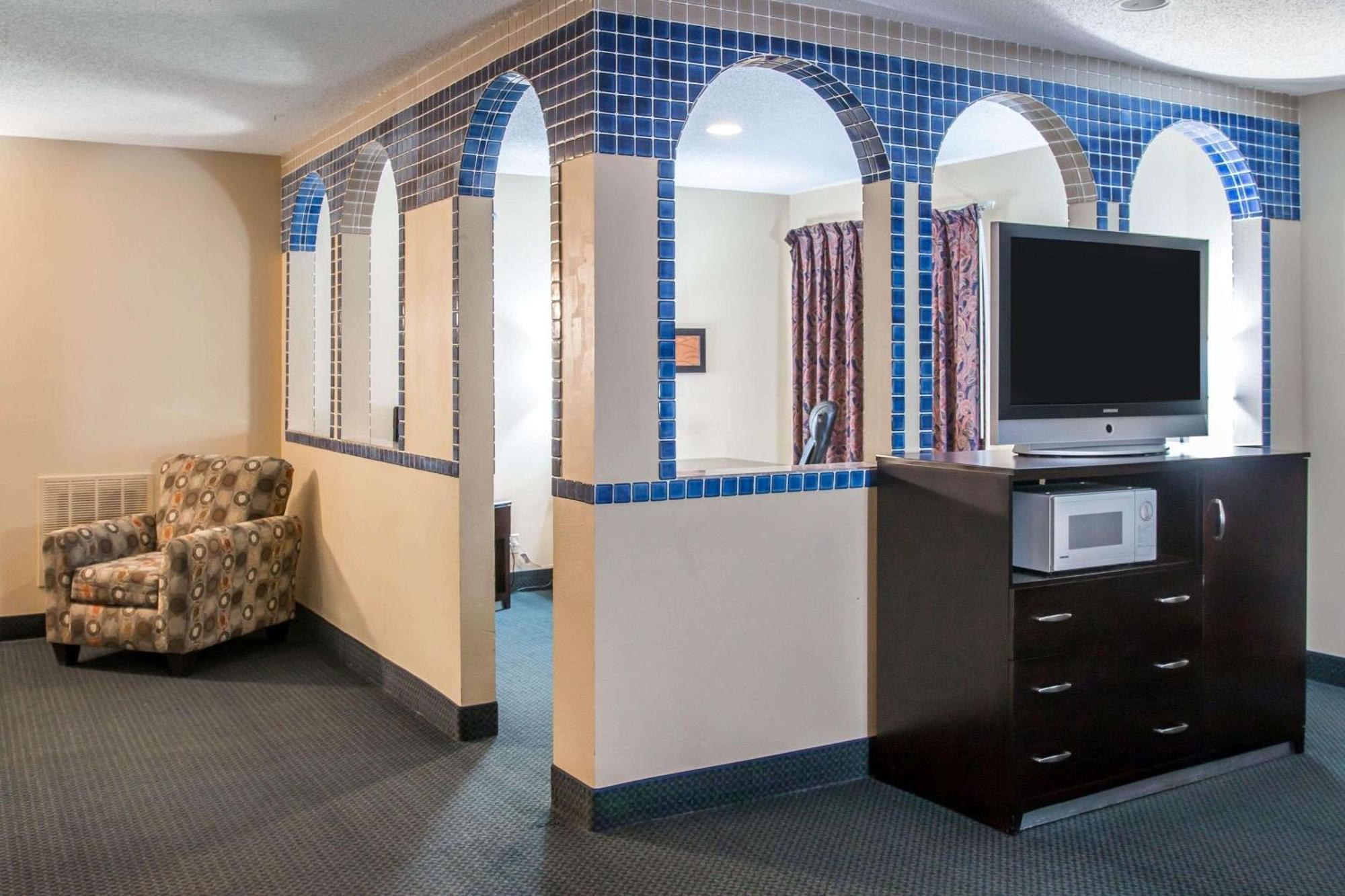 Country Inn & Suites By Radisson, Battle Creek, Mi Eksteriør bilde